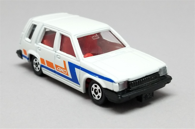 Illustration for article titled Radcast 2018: Tomica Toyota Sprinter Carib
